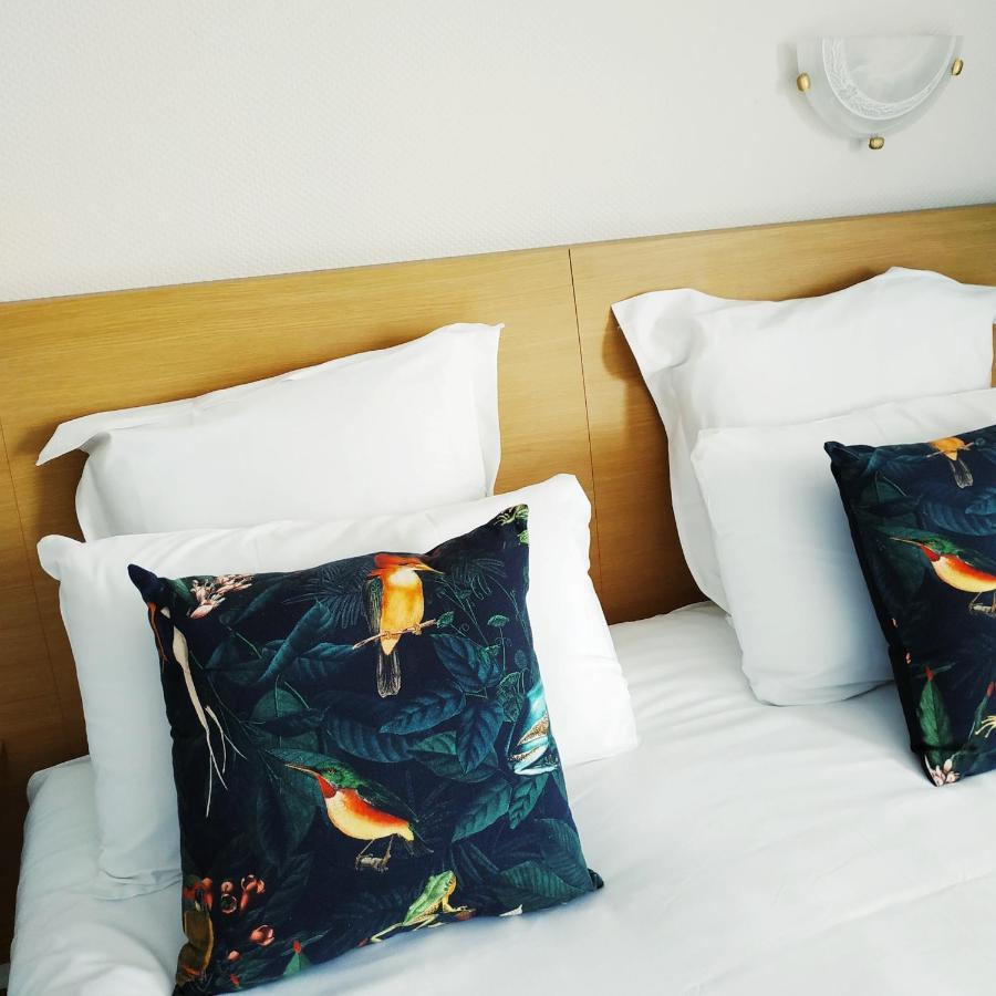 Brit Hotel Hermitage Роаян Екстериор снимка